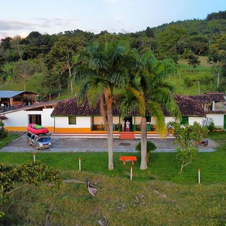 Ostello La Hacienda San Gil Esterno foto