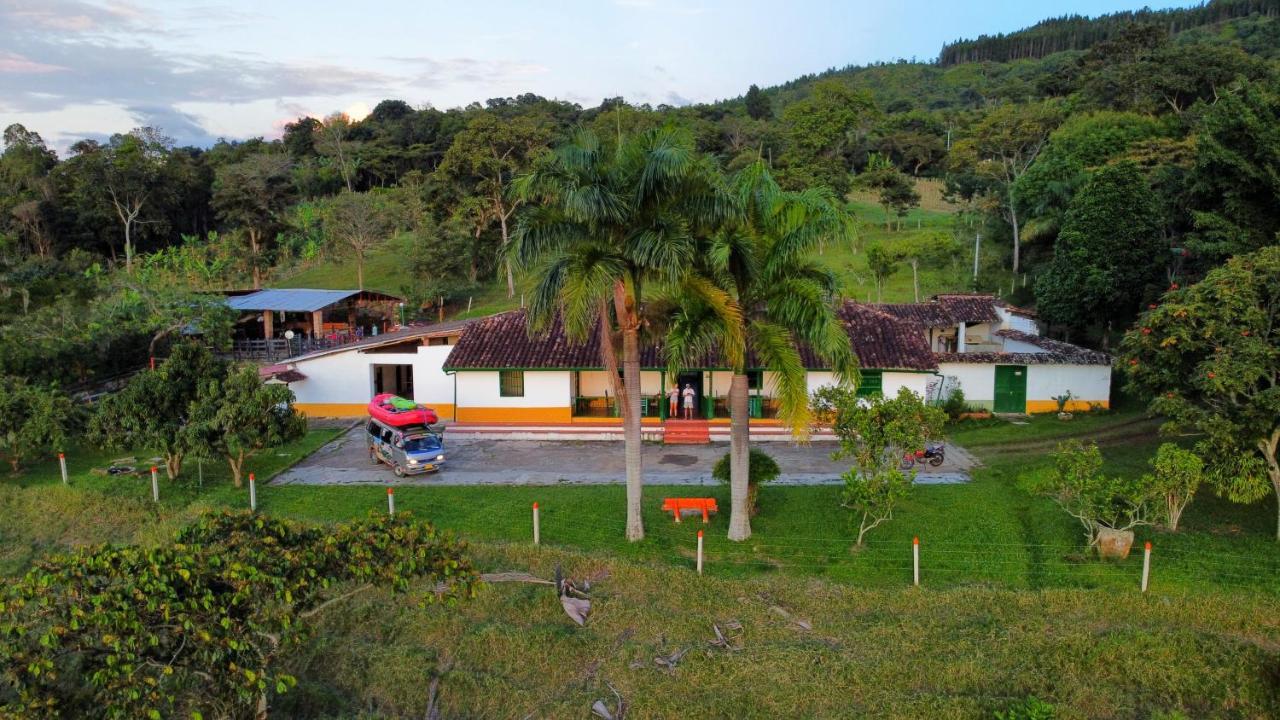 Ostello La Hacienda San Gil Esterno foto