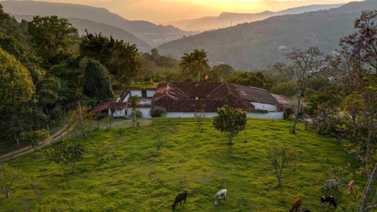 Ostello La Hacienda San Gil Esterno foto